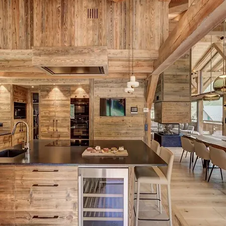 木屋 Unveiling Distinct Luxury Of A Chalet In *